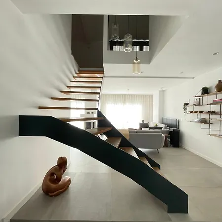 Unique Duplex 아파트 라마사나